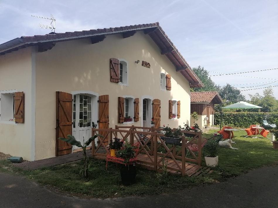 Maison Prats Audon Exteriör bild